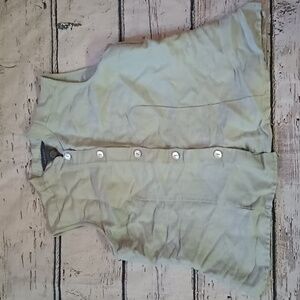 Van Heusen Women's Sage Green Sleeveless Linen Blend Button Down Shirt S